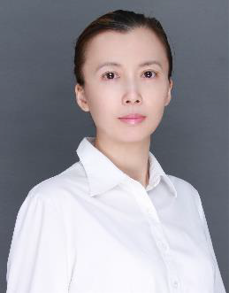 杨 敏